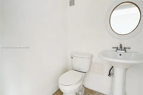 2101 Atlantic Shores Blvd # 501, Hallandale Beach FL 33009