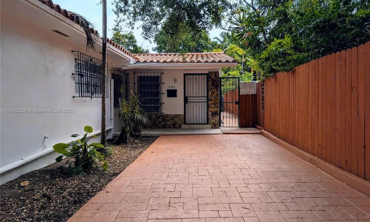 2283 SW 16th CT # 2283, Miami FL 33145