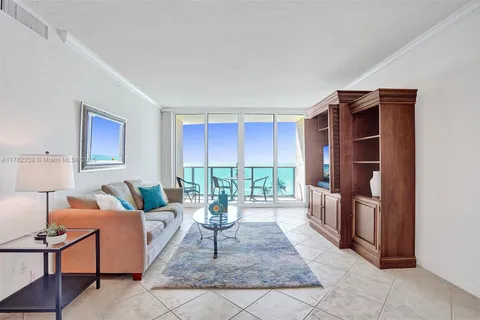 2501 S Ocean Dr, Hollywood FL 33019