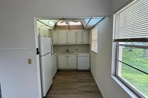564 N Mansfield  N # 564, Boca Raton FL 33434