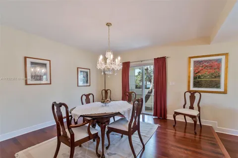 8330 SW 176th St, Palmetto Bay FL 33157