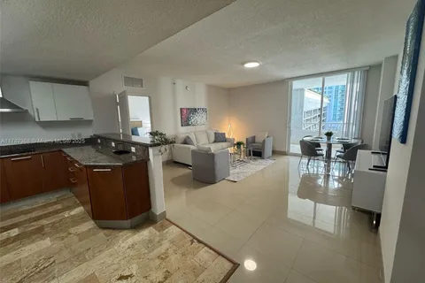 170 SE 14th St # 1108, Miami FL 33131