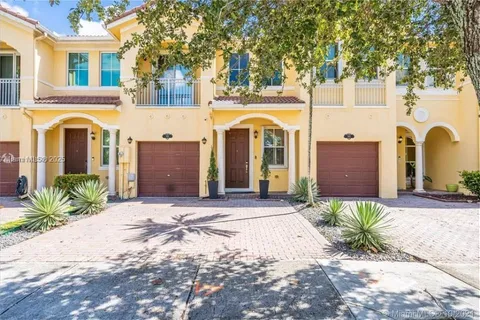 981 SW 149th Ct # 981, Miami FL 33194