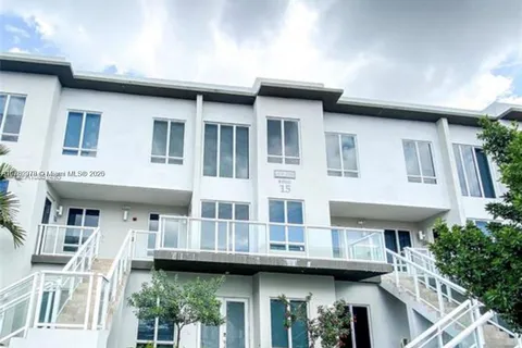 6415 NW 102nd Path # 203, Doral FL 33178