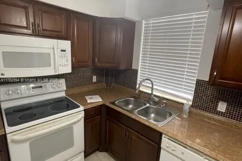 6135 NW 186th St # 205, Hialeah FL 33015