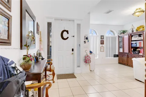 12362 SW 122nd St, Miami FL 33186