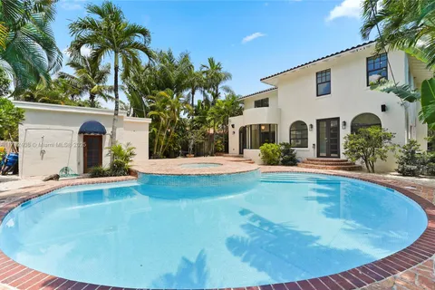 5978 NE 6th Ct, Miami FL 33137