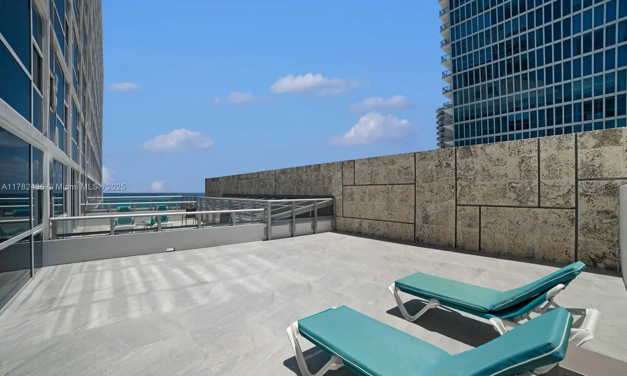 6801 Collins Ave # 604, Miami Beach FL 33141