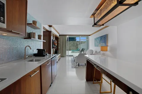 6801 Collins Ave # 604, Miami Beach FL 33141