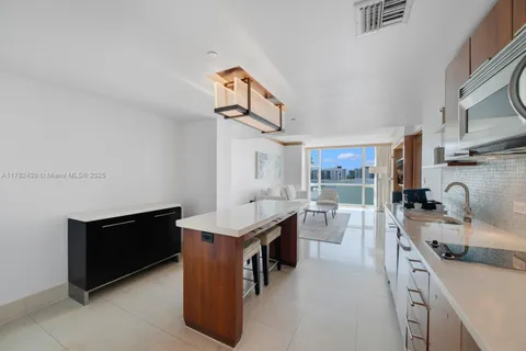 6801 Collins Ave # 515, Miami Beach FL 33141