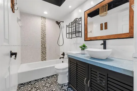 5800 Margate Blvd # 3, Margate FL 33063