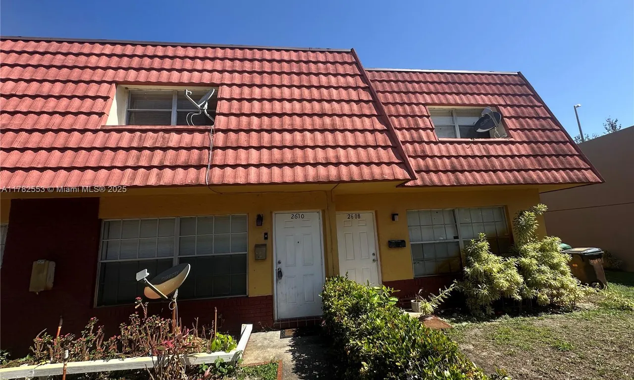2610 NW 52nd Ave # C14, Lauderhill FL 33313