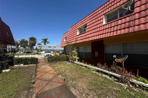 2610 NW 52nd Ave # C14, Lauderhill FL 33313