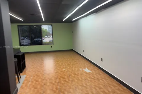 2410 E 8th Ave, Hialeah FL 33013