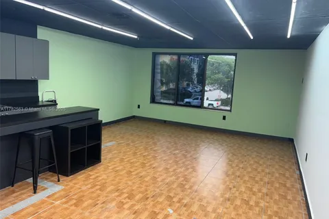 2410 E 8th Ave, Hialeah FL 33013