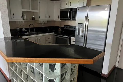 1465 NE 123rd St # 515, North Miami FL 33161