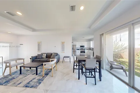 1505 SW 27th Ct, Fort Lauderdale FL 33315