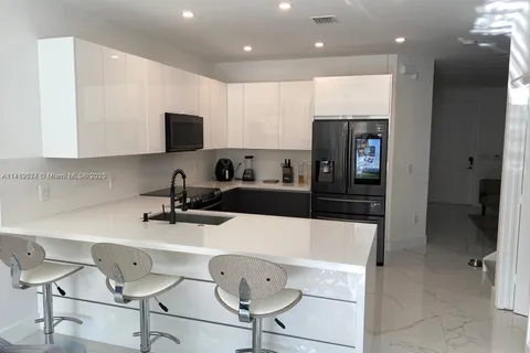 8779 NW 98th Ave # 8779, Doral FL 33178