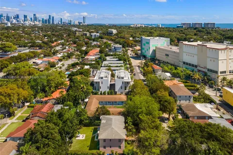 2501 SW 27 ST # 6, Miami FL 33133