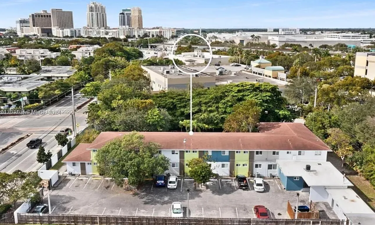 6805 SW 88th St # 19, Pinecrest FL 33156