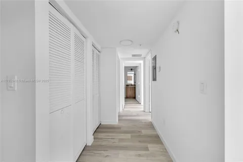175 NW 160TH ST # 218, North Miami Beach FL 33169
