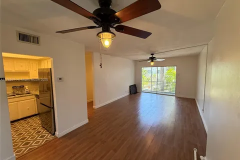 1535 SE 15th St # 202, Fort Lauderdale FL 33316
