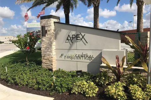 7805 NW 104th Ave # 2, Doral FL 33178