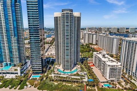 17201 Collins Ave # 704, Sunny Isles Beach FL 33160