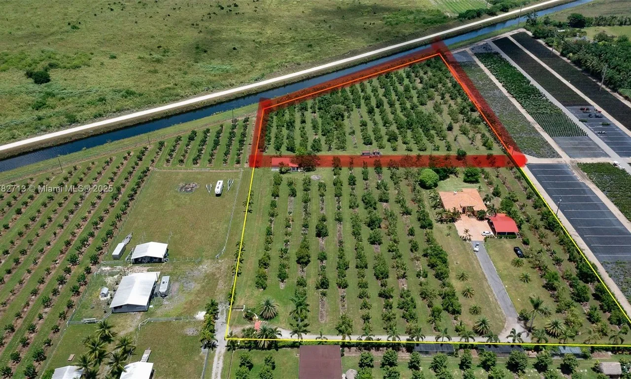 20401 SW 184th St #REAR, Miami FL 33187
