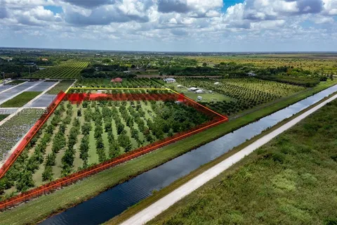 20401 SW 184th St #REAR, Miami FL 33187