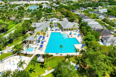 2884 SE 2nd Dr # 7, Homestead FL 33033