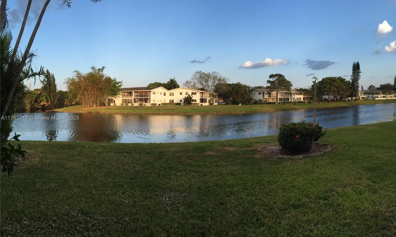 165 Ellesmere  C # 165, Deerfield Beach FL 33442