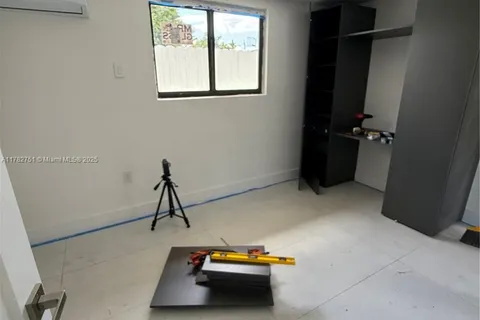 5152 SW 6th St # 1, Miami FL 33134