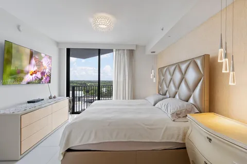 5300 PASEO BLVD # 502, Doral FL 33166