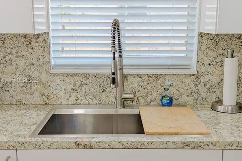 322 SW 31st Ave, Miami FL 33135