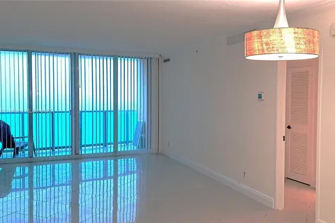 2501 S OCEAN DR, Hollywood FL 33019