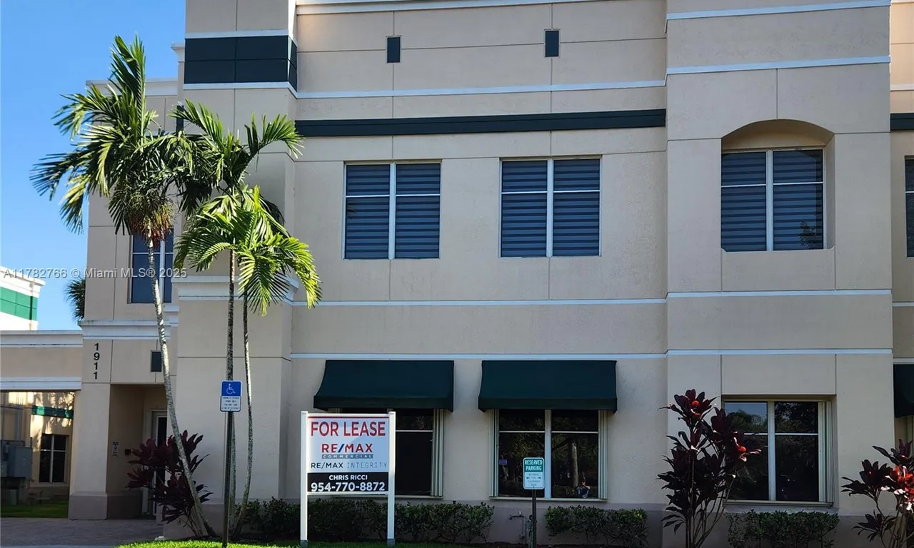 1911 NW 150th Ave # A6, Pembroke Pines FL 33028