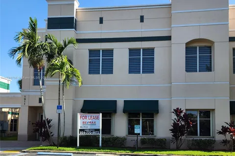 1911 NW 150th Ave # A6, Pembroke Pines FL 33028