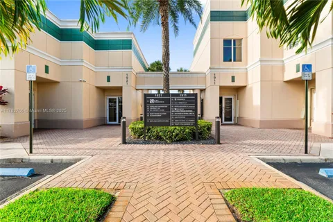 1911 NW 150th Ave # A6, Pembroke Pines FL 33028