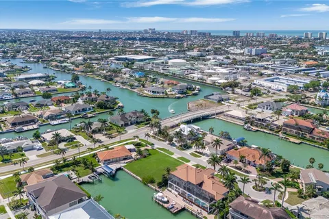 1211 Butterfly, Marco Island FL 34145