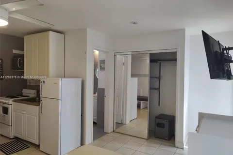 315 Walnut St # 2, Hollywood FL 33019