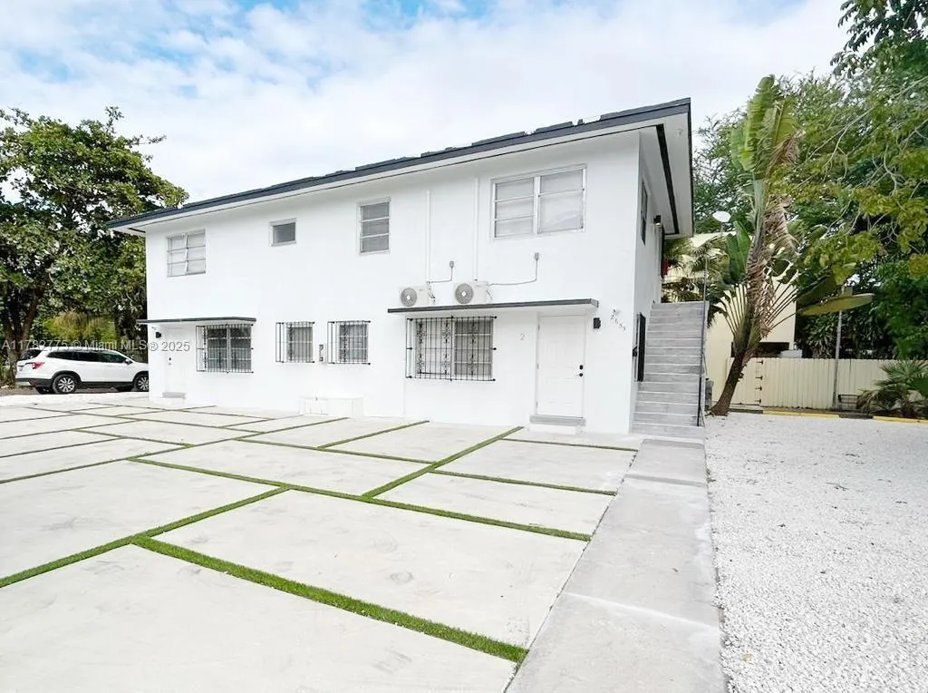 2655 SW 24th Ave, Miami FL 33133