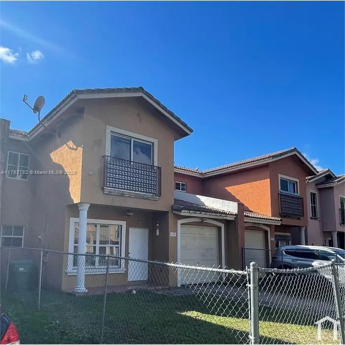 621 SW 10th St, Florida City FL 33034