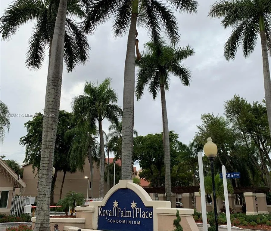 10520 SW 158th Ct # 206, Miami FL 33196