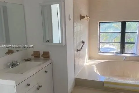4700 SW 67th Ave # P14, Miami FL 33155
