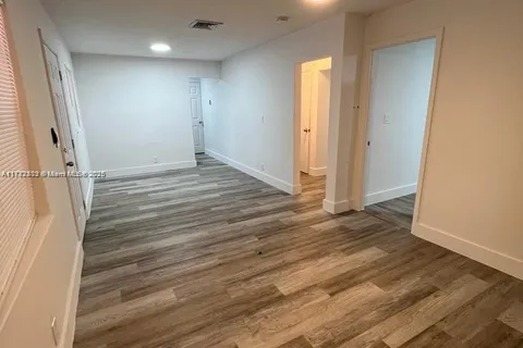904 SW 10th St # 3, Hallandale Beach FL 33009