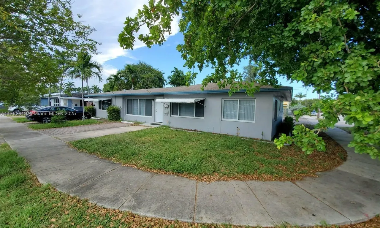 729 NE 6th St # 3, Hallandale Beach FL 33009