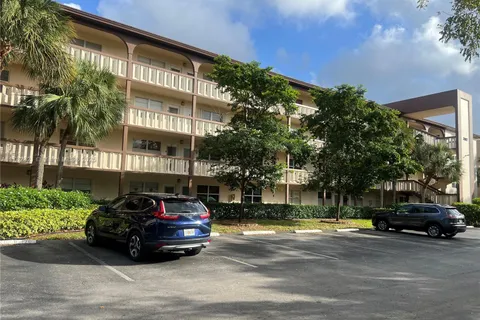 3102 Portofino Pt # M2, Coconut Creek FL 33066