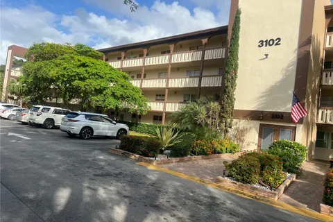 3102 Portofino Pt # M2, Coconut Creek FL 33066