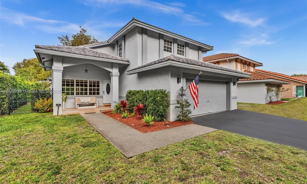 1718 NW 97th Ave, Coral Springs FL 33071
